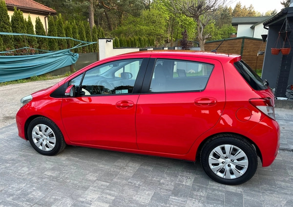 Toyota Yaris cena 27900 przebieg: 139000, rok produkcji 2012 z Marki małe 466